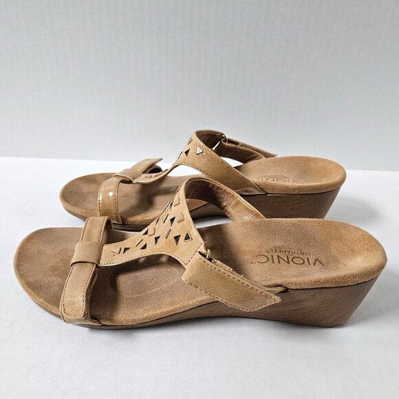 Vionic Womens 9 Maggie Tan Studded Wedge Patent Leather Sandals - Picture 1 of 7